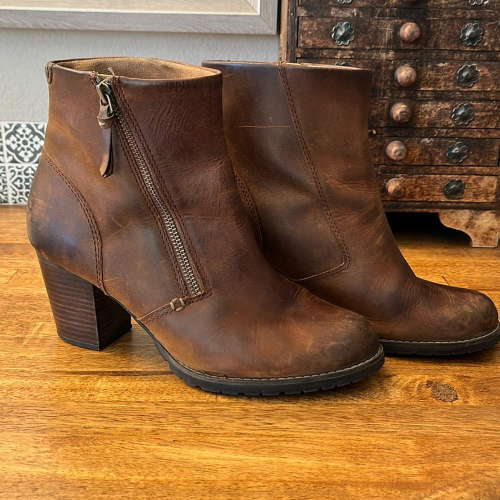 Women’s Boots, Clark’s Indigo